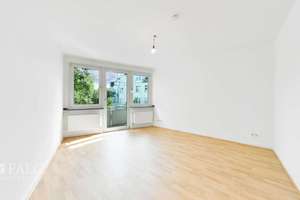 Helle, bezugsfreie 2-Zimmer-Wohnung mit Balkon & Loggia in Düsseldorf-Pempelfort – 40477 Pempelfort, Düsseldorf – Vorschaubild 2