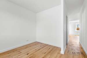 Lichtdurchflutete 2-Zimmer-Wohnung mit Südwest-Balkon zum Innenhof in Berlin-Mitte – Die vollständige Adresse der Immobilie erhältst du vom Anbieter., 13355 Gesundbrunnen, Berlin – Vorschaubild 10