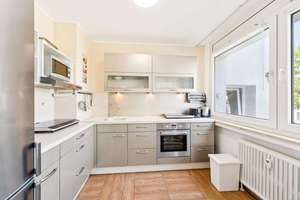 Leerstehende 2,5-Zimmer-Wohnung mit Balkon, Tiefgarage und attraktivem Umbaupotenzial in München – Strehleranger 00, 81735 Neuperlach, München – Vorschaubild 12