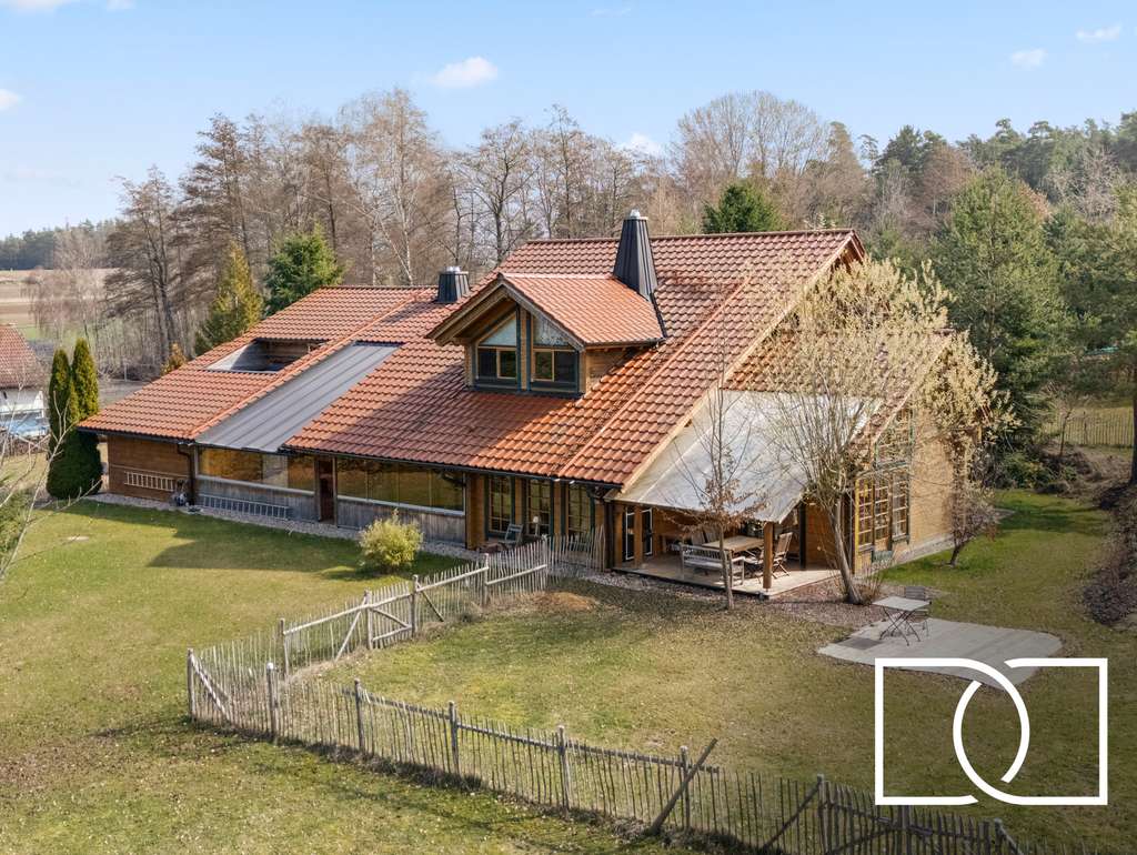 Immobilie in Schnabelwaid - Einzigartiges Grundstück! Großzügiges Einfamilienhaus mit ELW in Blockbohlenbauweise - Bild 0