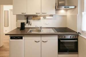 *** Möbliert *** Elegante 3-Zi.-Whg. mit großem Balkon in Bergen-Enkheim – 60388 Bergen-Enkheim, Frankfurt am Main – Vorschaubild 4