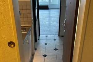 Freundliche 1-Zimmer-Wohnung mit Balkon und Einbauküche in Gelsenkirchen – Am Stadtgarten 1, 45879 Gelsenkirchen – Vorschaubild 4