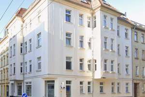 Wohnhaus mit 10 modernen Wohneinheiten sowie eine Gewerbeeinheit in Top-Lage – Die vollständige Adresse der Immobilie erhältst du vom Anbieter., 7548 Stadtmitte, Gera – Vorschaubild 2