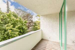 Gelegenheit nahe Botanischem Garten! Gut geschnittene 3-Zimmer-Wohnung mit großem Balkon und Blick  – Die vollständige Adresse der Immobilie erhältst du vom Anbieter., 12203 Lichterfelde, Berlin – Vorschaubild 5