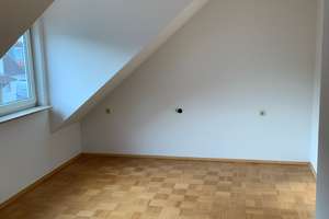 Gepflegtes Reihenendhaus mit 4 Zimmern in Bürgstadt – Die vollständige Adresse der Immobilie erhältst du vom Anbieter., 63927 Bürgstadt – Vorschaubild 8