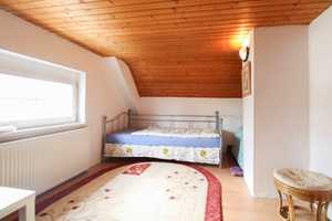 Gepflegtes, großzügiges 5-Zi.-Zuhause mit großem Garten – Neuburg-Schrobenhausen (Kreis) – Vorschaubild 9
