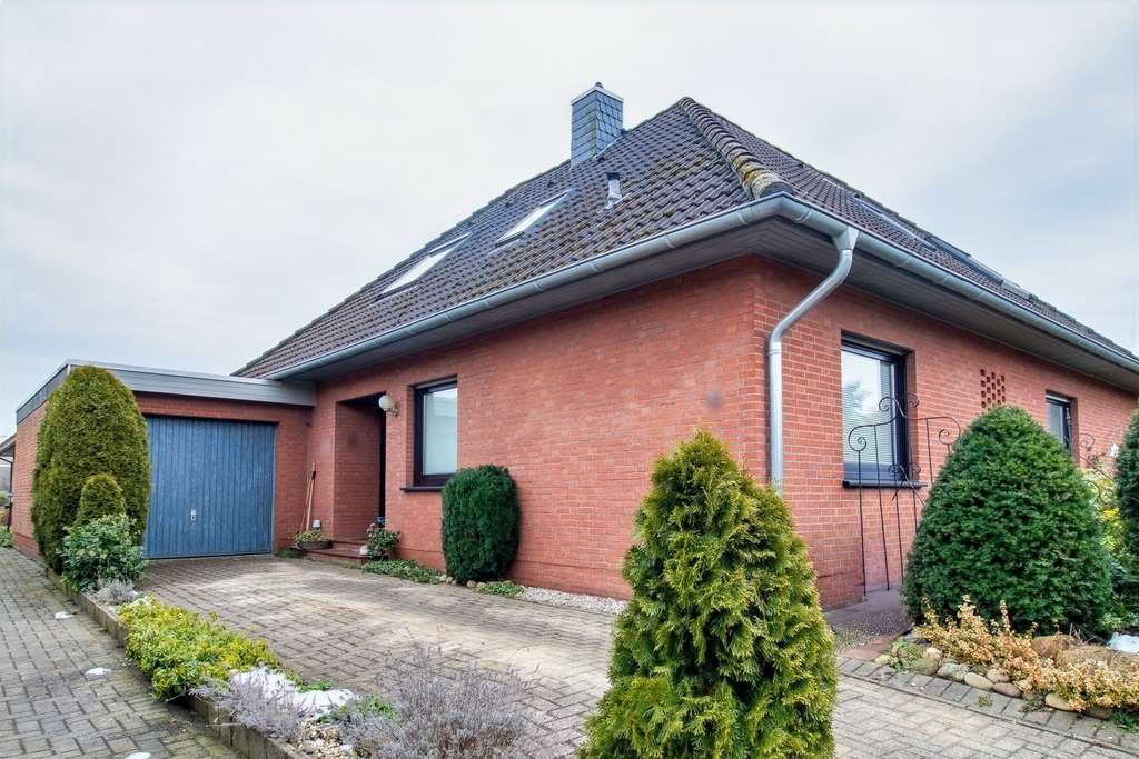 Immobilie in Wardenburg - Sehr geflegtes Einfamilienhaus mit schönem Garten in Hundsmühlen! - Bild 1