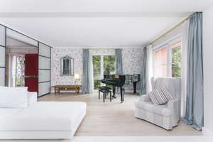 Wohnen mit Stil: Großzügigkeit auf ca. 250 m² Wohn- und Nutzfläche – Die vollständige Adresse der Immobilie erhältst du vom Anbieter., 13591 Staaken, Berlin – Vorschaubild 2