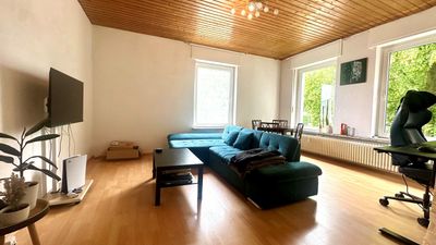 2-Zimmer Altbauwohnung in zentraler Lage