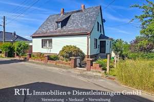 Ruhig gelegenes Familienhaus mit Garten am Ortsrand (A1742)