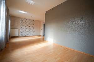 * 6 Schlafzimmer * Gasheizung von 2023 * großer Innenhof * großes Grundstück * überdachte Terrasse – Die vollständige Adresse der Immobilie erhältst du vom Anbieter., 26683 Saterland – Vorschaubild 4