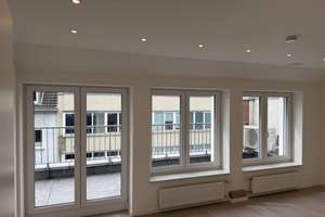 Luxuriöse Penthouse-Wohnung mit Balkon & Klimaanlage – Erstbezug – Klosterstraße 56, 40211 Stadtmitte, Düsseldorf – Vorschaubild 2