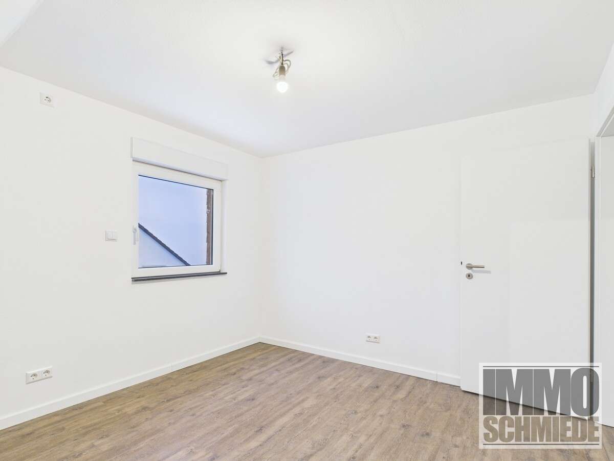 Immobilie in Haiger - Zweifamilienhaus in Haiger/Langenaubach - Bild 2