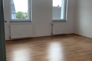 Attraktives Mehrfamilienhaus mit 3 Wohneinheiten, 4 Garagen & großem Potenzial – Bockumer Weg 82, 59065 Bockum-Hövel, Hamm – Vorschaubild 12