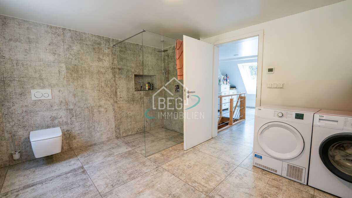 Immobilie in Fichtenberg - Kernsaniertes Wohnen: viel Platz, viel Komfort, viel Grün - Bild 1