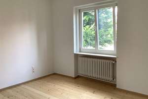 Wohnen über den Dächern von Chemnitz, einmal anders! Im Bauhausstil, mitten im Grünen. – Trinitatisstraße 18, 9131 Hilbersdorf, Chemnitz – Vorschaubild 6