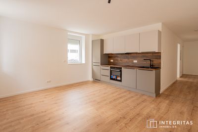 Sanierte 2-Zimmer Wohnung mit Terrasse