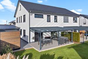 Neuwertige und energieeffiziente Doppelhaushälfte in Weißenhorn-OT – Die vollständige Adresse der Immobilie erhältst du vom Anbieter., 89264 Weißenhorn – Vorschaubild 8