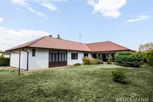 Gute Lage, schöner Garten: L-förmiger Bungalow in Massivbauweise auf großzügigem Grundstück! – Tiefenthaler Straße 29, 67269 Bad Dürkheim (Kreis) – Vorschaubild 6