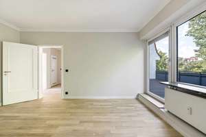 Großzügige Penthouse-Wohnung mit Aufstockungspotenzial – Einzigartige Gelegenheit! – Die vollständige Adresse der Immobilie erhältst du vom Anbieter., 22301 Winterhude, Hamburg – Vorschaubild 16