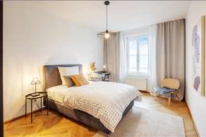 Möbliert: Stilvoll eingerichtete Wohnung im Herzen Münchens – Die vollständige Adresse der Immobilie erhältst du vom Anbieter., 80797 Josephsplatz, München – Vorschaubild 5