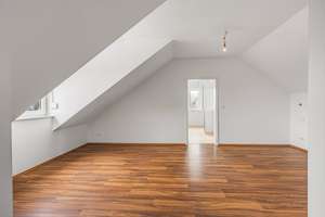 Zweifamilienhaus mit möglichem Umbau auf MFH und separatem Büroeingang.  – Die vollständige Adresse der Immobilie erhältst du vom Anbieter., 80935 Lerchenau-Ost, München – Vorschaubild 10