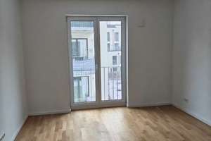 4 Zimmer mit 3 Schlafzimmern und Balkon auf der 2. Etage in Hamburg