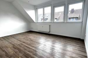 Penthouse mit Traumterrasse - 4 Zimmer mit luxuriöser Innenausstattung im Duisburg-Süden – Die vollständige Adresse der Immobilie erhältst du vom Anbieter., 47259 Huckingen, Duisburg – Vorschaubild 11