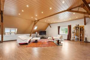 Tradition trifft Wohnkomfort – Ihr neues Zuhause in Siegen-Oberschelden – Die vollständige Adresse der Immobilie erhältst du vom Anbieter., 57080 Oberschelden, Siegen – Vorschaubild 3