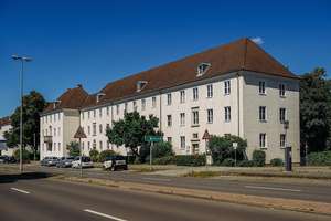 Kleine Wohnung in der Stadtmitte // 2.OG Links – Heinrich-Heine-Str. 11, 38440 Stadtmitte (Ortsteil), Wolfsburg – Vorschaubild 1