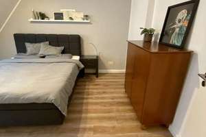 Zuhause mit vier Zimmern und zwei Balkonen in Köln-Vingst – Plantagenstraße 8, 51107 Vingst, Köln – Vorschaubild 9