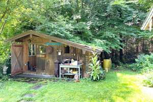 Idyllisches Einfamilienhaus mit viel Charme und Potenzial. – Die vollständige Adresse der Immobilie erhältst du vom Anbieter., 83233 Bernau am Chiemsee – Vorschaubild 3