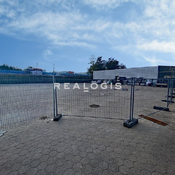 Barsbüttel, ca. 3.100 m² große, befestigte und umzäunte Freifläche