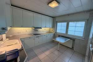 Einfamilienhaus mit Einliegerwohnung, Garage, Balkon und ausgebautem Dachstudio – Die vollständige Adresse der Immobilie erhältst du vom Anbieter., 41236 Heyden, Mönchengladbach – Vorschaubild 3
