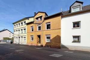 Reihenmittelhaus in zentraler Lage von Trier mit Innenhof, Garten, Terrasse, Balkon und Garage. – Die vollständige Adresse der Immobilie erhältst du vom Anbieter., 54292 Nord, Trier – Vorschaubild 2