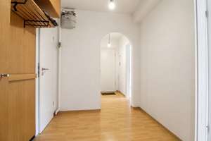 Helle 3-Zimmer-Wohnung mit schöner Aussicht – Sonnenbergstraße 109, 70184 Bopser, Stuttgart – Vorschaubild 4