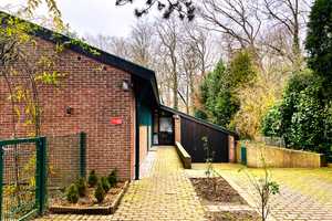 Freistehendes und großzügiges Einfamilienhaus mit wunderschönem Garten am Schloß – Düsseldorf – Vorschaubild 4