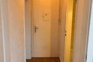 Hübsche 1 Zimmerwohnung im Dachgeschoss in zentraler Lage Hannovers! – Vahrenwalderstraße 108, 30165 Vahrenwald, Hannover – Vorschaubild 5