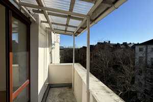 helle 2-Zimmer Altbauwohnung in Wiesbaden-Westend – Zietenring 17, 65195 Wiesbaden – Vorschaubild 3