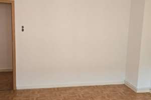 Lebendiger Alltag in Hagen: 3-Zimmer-Wohnung am Bergischen Ring – Bergischer Ring 34, 58095 Mittelstadt, Hagen – Vorschaubild 5