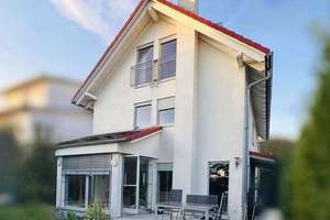 Ihr neues Zuhause in Dortelweil + Einziehen, ankommen, wohlfühlen! – Die vollständige Adresse der Immobilie erhältst du vom Anbieter., 61118 Bad Vilbel – Vorschaubild 2