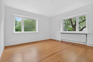 Traumlage Südstadt, im 1. OG: Stilvolle 4-Zimmer-Wohnung, mit 2 Balkonen und Blick ins Grüne! – 30173 Südstadt, Hannover – Vorschaubild 10