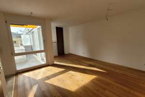 Helle und ruhige DG-Wohnung mit Süd-West Dachterrrasse in Berg am Laim – Ellingerweg 94, 81673 Josephsburg, München – Vorschaubild 2