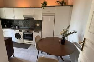 Teilmöblierte Altbauperle im Herzen von Stuttgart direkt am Österreichischen Platz  – Immenhofer Straße 4, 70180 Lehen, Stuttgart – Vorschaubild 13