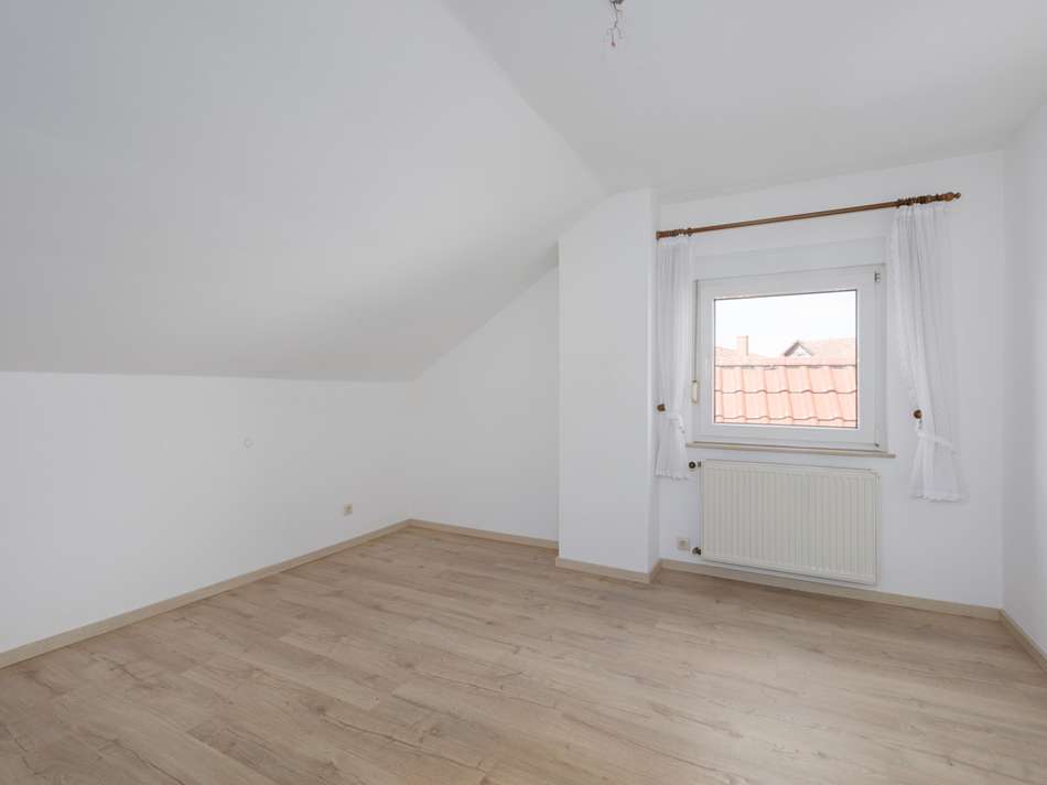 Zimmer DG Hinterhaus