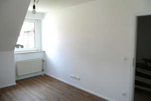 Erstbezug nach umfangreicher Sanierung - DHH mit 5 Zimmern und Garage – Am Pappelwäldchen 57, 41462 Weißenberg, Neuss – Vorschaubild 12