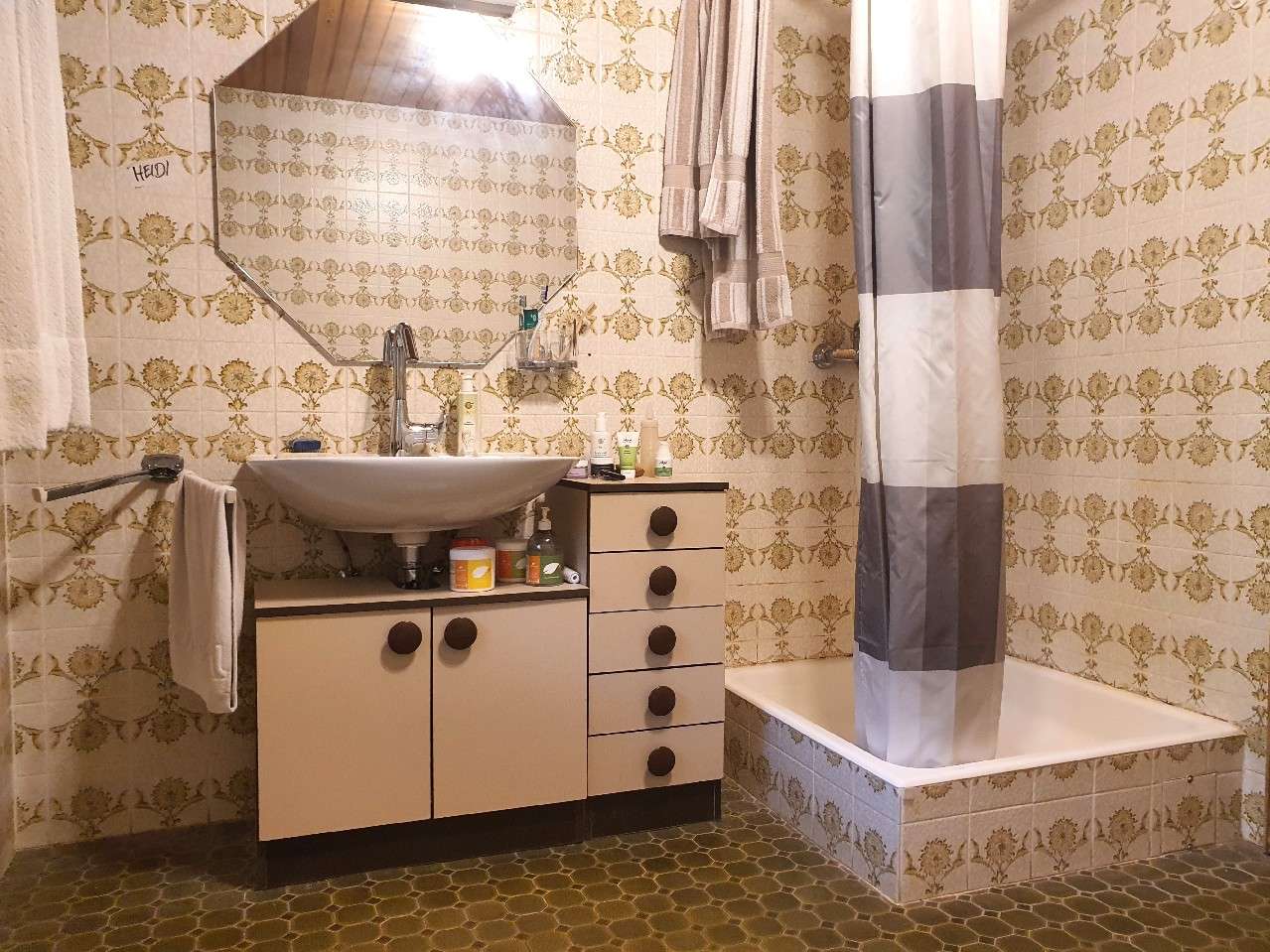 Immobilie in Reichenberg - PERFEKT - 2 Wohnungen in Einem!!! - Bild 2