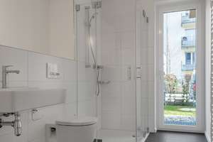 Traumhafte 3-Zimmer-Erdgeschosswohnung mit Garten und Einbauküche – Ursberger Straße 2b, 81673 Josephsburg, München – Vorschaubild 9