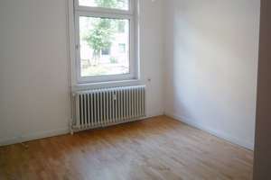  Großzügige 2,5-Zimmer-Wohnung EG, EBK, Parkett, Kaminofen, Terrasse, Süd-Garten & Garage – Natruper Straße 115, 49076 Hafen, Osnabrück – Vorschaubild 24