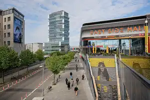 Neubau trifft Lebensqualität: 4 Zimmer, zwei Bäder, Aufzug & sonniger Balkon zum ruhigen Innenhof – Holteistraße 5a, 10245 Berlin – Vorschaubild 8